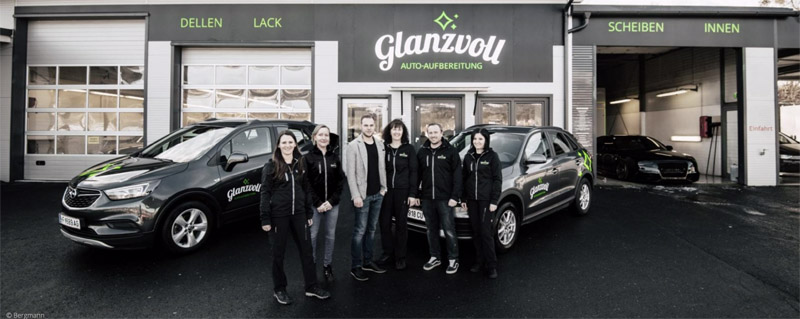 glanzvollTeam_800_cBergmann Mitarbeiter von Glanzvoll Auto-Aufbereitung